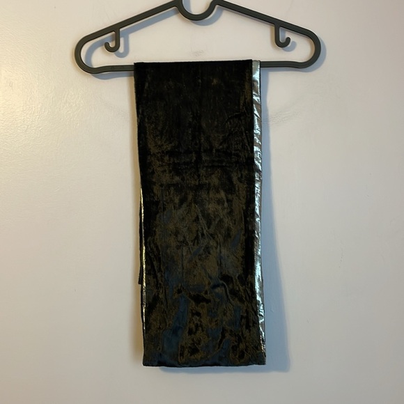 Mystique Infinity Wrap Black Velour and Silver Scarf OS - Picture 1 of 13